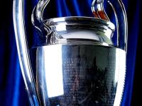 英雄联盟竞猜平台 -包含转会期欧冠传出新动向，费耶诺德完成体检，管理层表态：话题不断，数据趋势出现新变化的词条